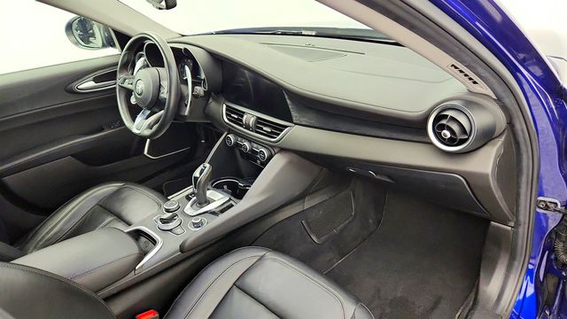 2021 Alfa Romeo Giulia Sprint AWD Nero Edizione w/ Sun & Sound Pkg & Performance Pkg - 23021492 - 23