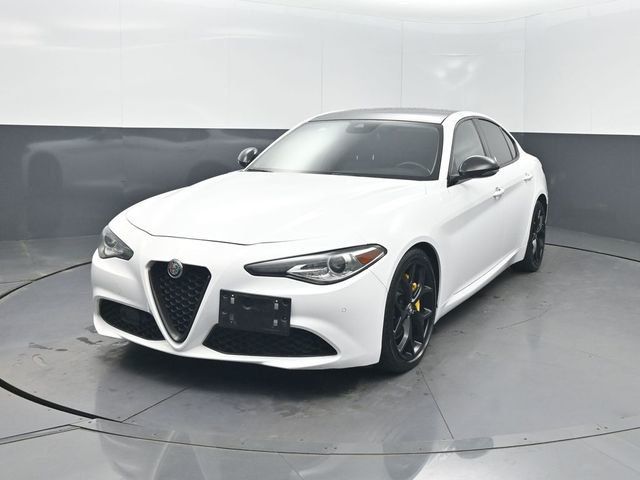 2021 Alfa Romeo Giulia Ti RWD - 23062526 - 1