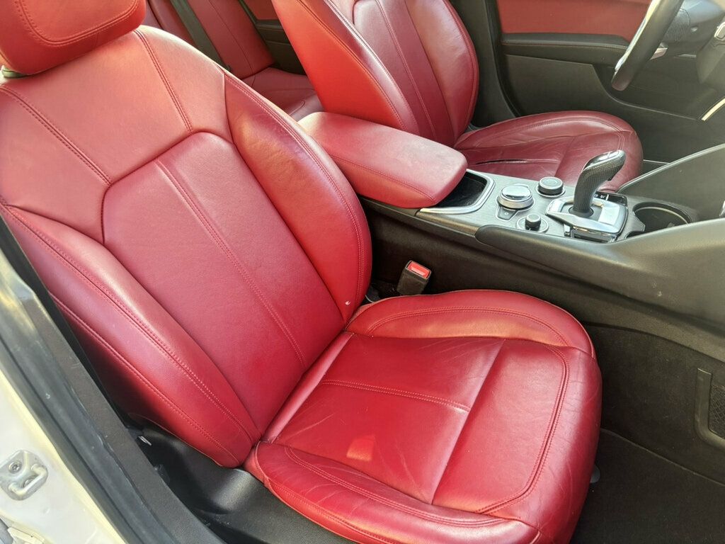 2021 Alfa Romeo Giulia Ti RWD - 23067287 - 11