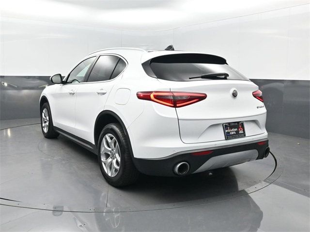 2021 Alfa Romeo Stelvio Sport Base photo 3