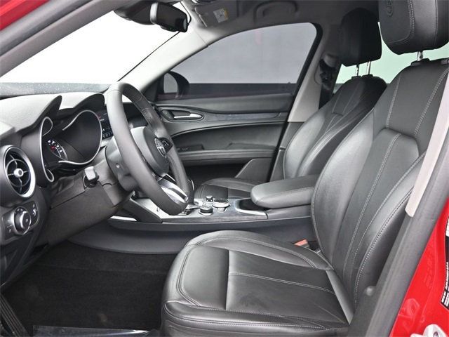 2021 Alfa Romeo Stelvio Sport Base photo 3