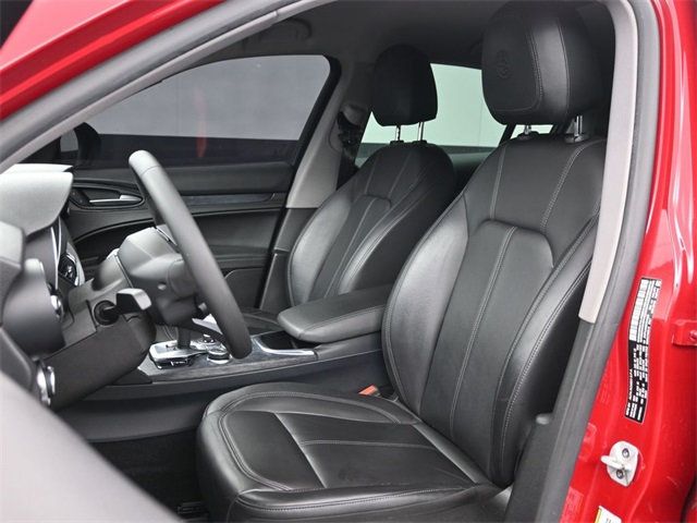2021 Alfa Romeo Stelvio Sport Base photo 2