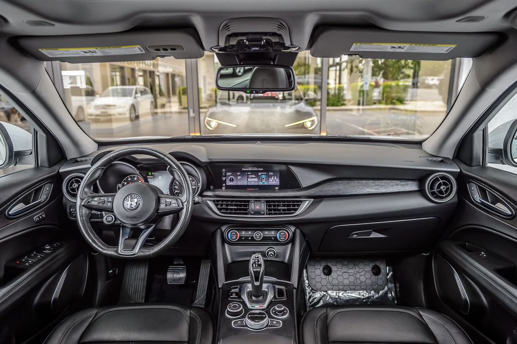 2021 Alfa Romeo Stelvio STELVIO AWD SPRINT - NAV - BACKUP CAM - PANO ROOF - LEATHER - 23082277 - 2