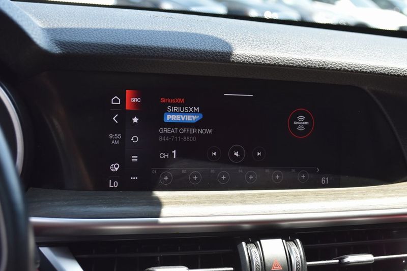 2021 Alfa Romeo Stelvio Ti photo 21
