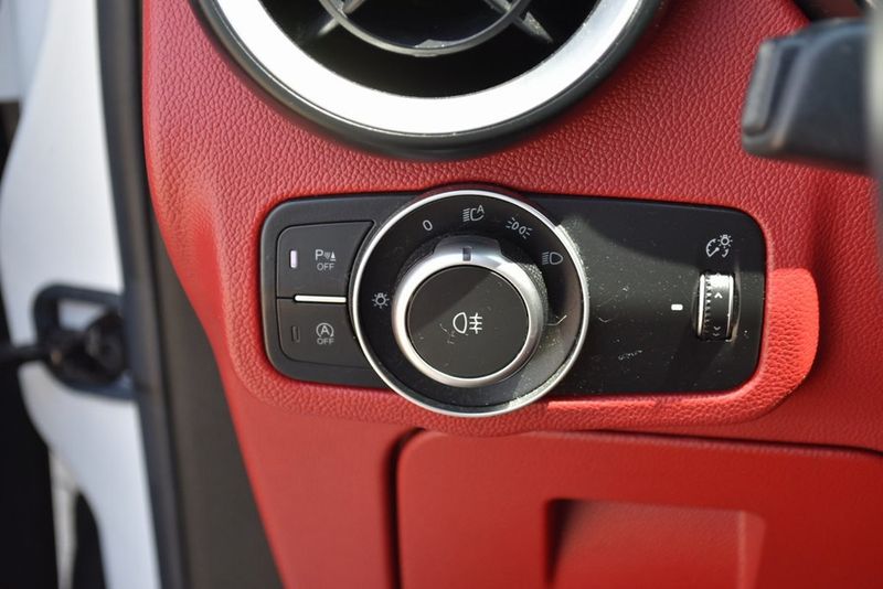 2021 Alfa Romeo Stelvio Ti photo 28