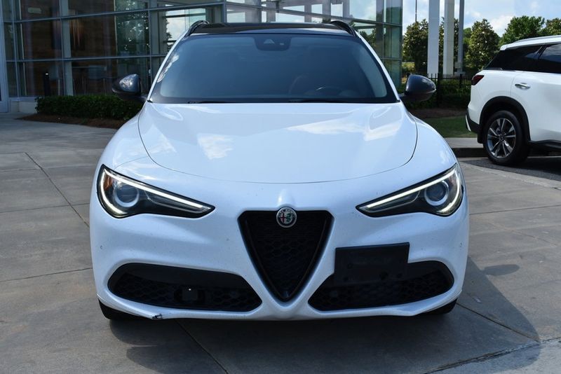 2021 Alfa Romeo Stelvio Ti photo 4
