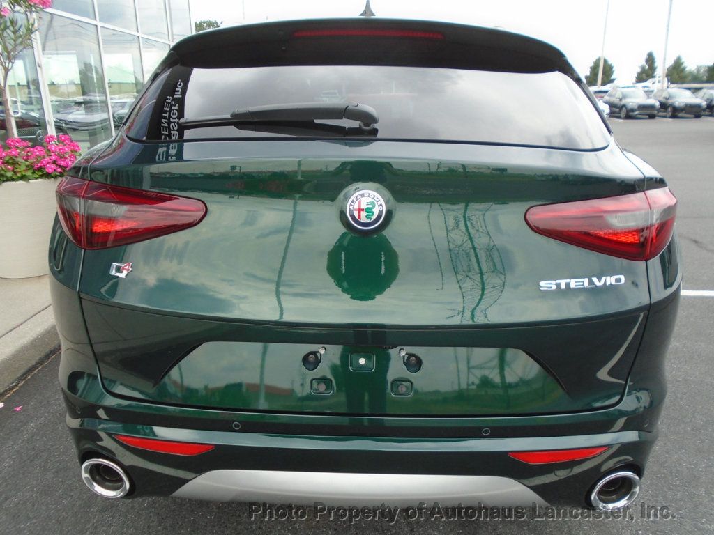 2021 Alfa Romeo Stelvio Ti AWD - 22522062 - 4