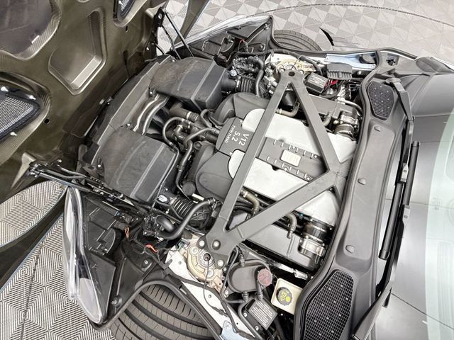 2021 Aston Martin DBS Superleggera Volante - 22994396 - 32