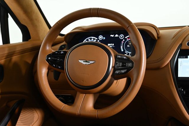 2021 Aston Martin DBX 550 - 22944479 - 10