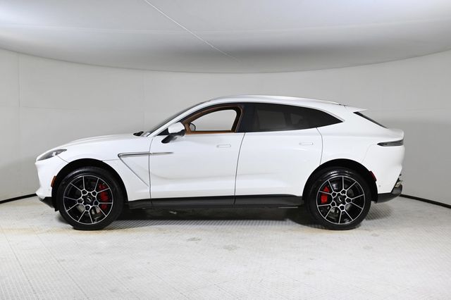 2021 Aston Martin DBX 550 - 22944479 - 21