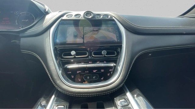 2021 Aston Martin DBX AWD - 23058557 - 18