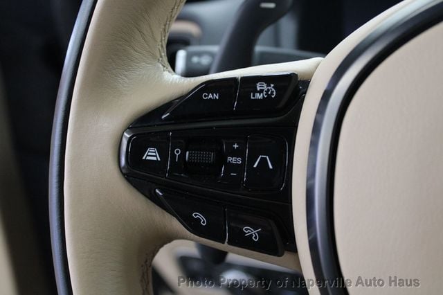 2021 Aston Martin DBX AWD - 22883596 - 18