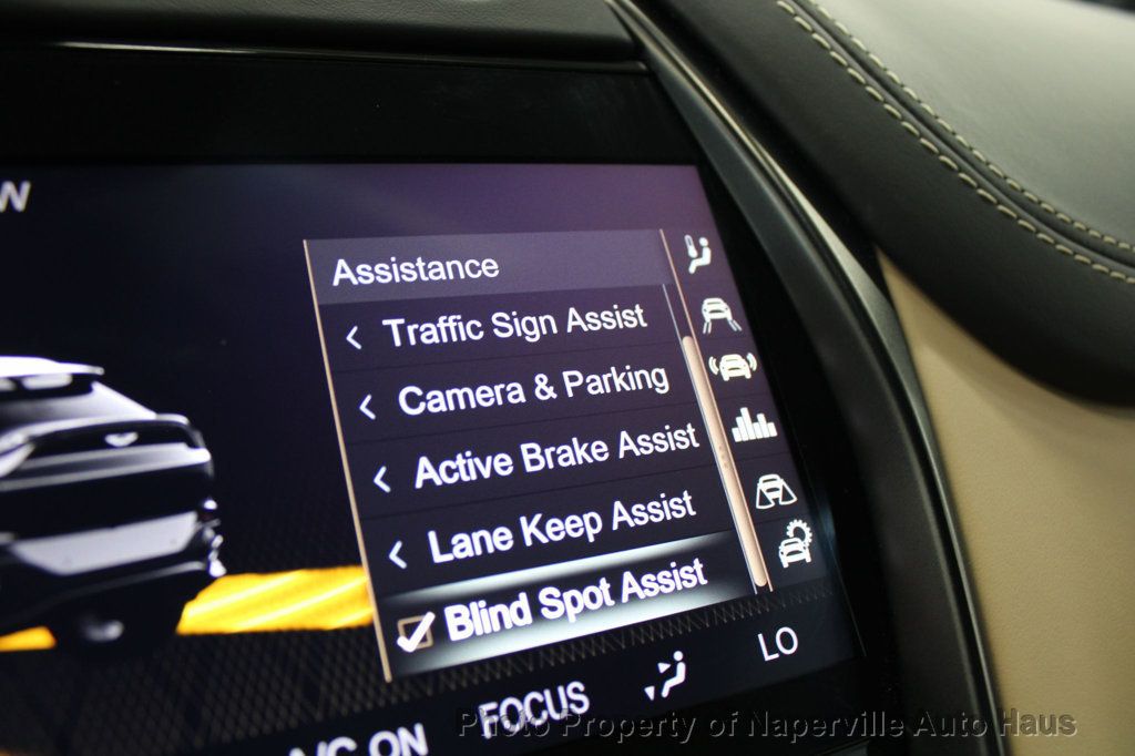 2021 Aston Martin DBX AM8 photo 20