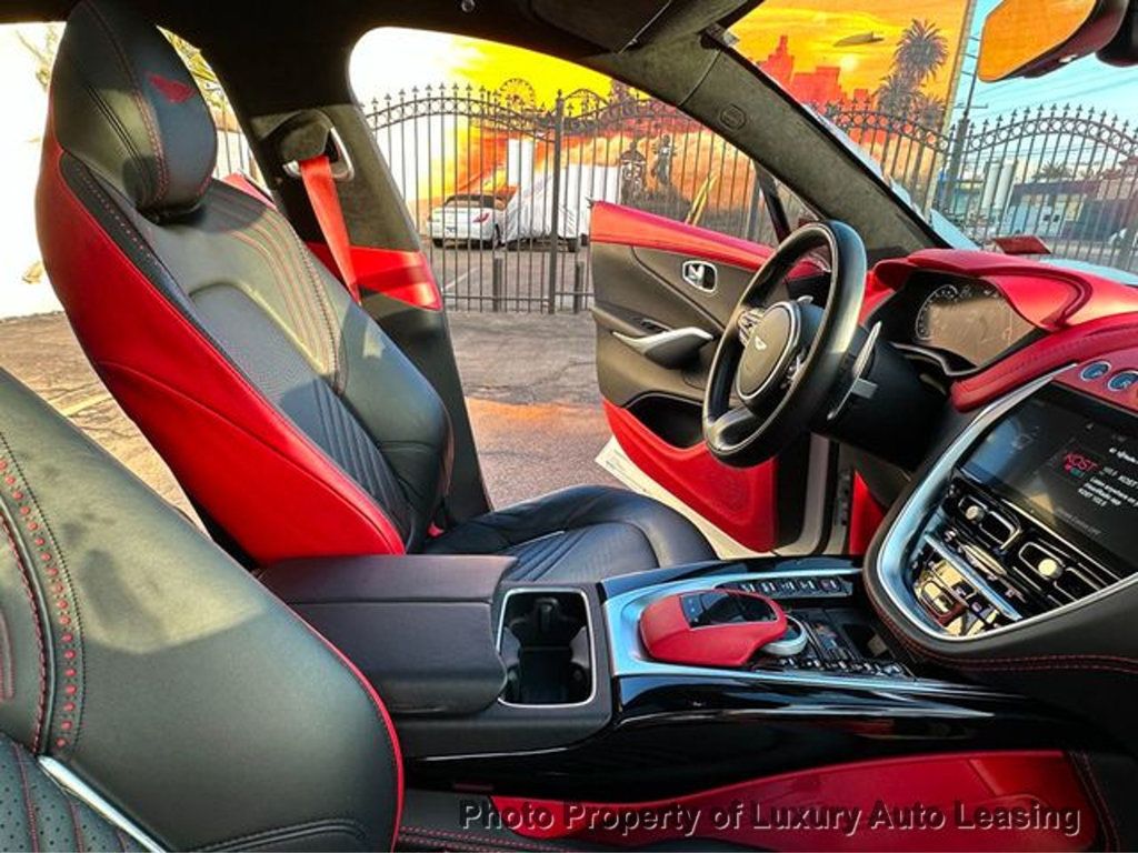 2021 Aston Martin DBX photo 27