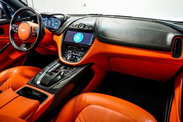 2021 Aston Martin DBX AWD - 22885333 - 10