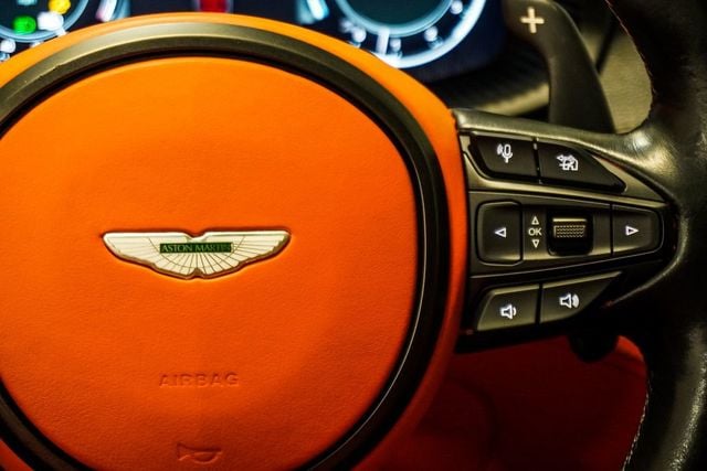 2021 Aston Martin DBX AWD - 22885333 - 14