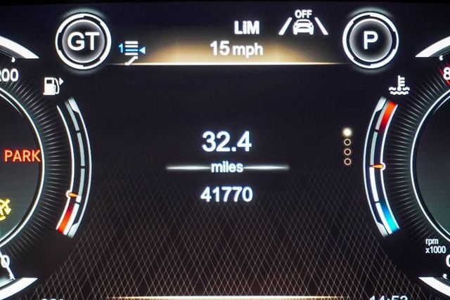 2021 Aston Martin DBX AWD - 22885333 - 28