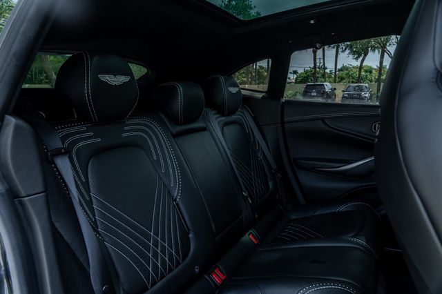 2021 Aston Martin DBX AWD - 23017303 - 21