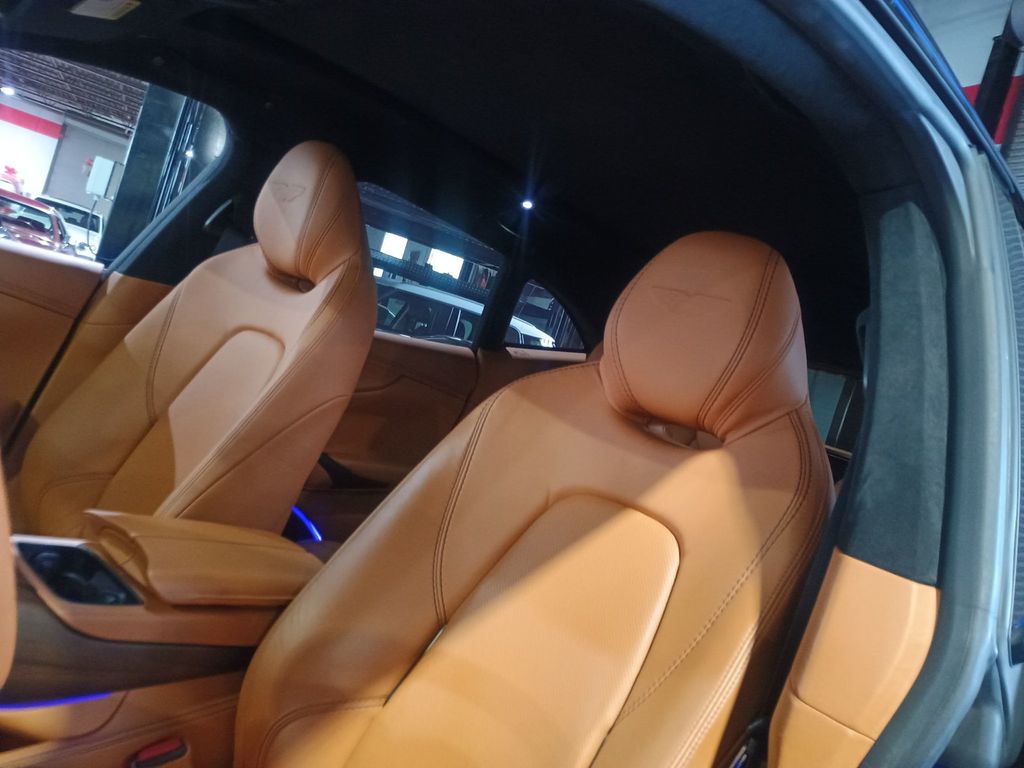 2021 Aston Martin DBX AWD Florida SUV - 22977714 - 15