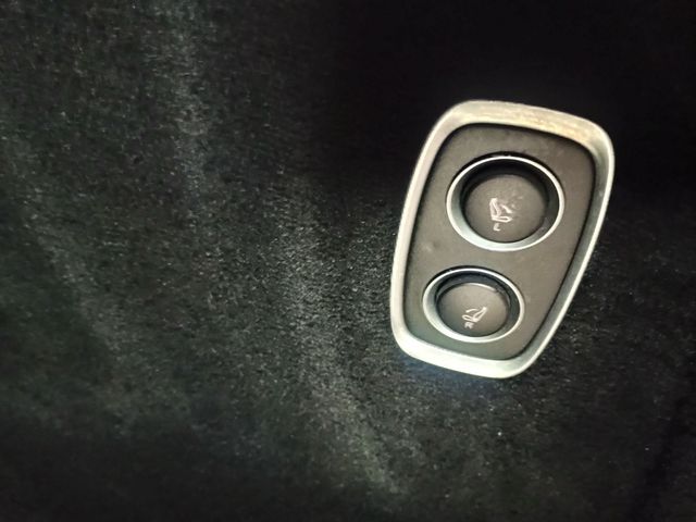 2021 Aston Martin DBX AWD Florida SUV - 22977714 - 50