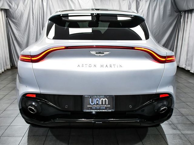2021 Aston Martin DBX's photo