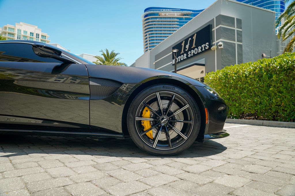 2021 Aston Martin Vantage Coupe Manual - 22900621 - 12