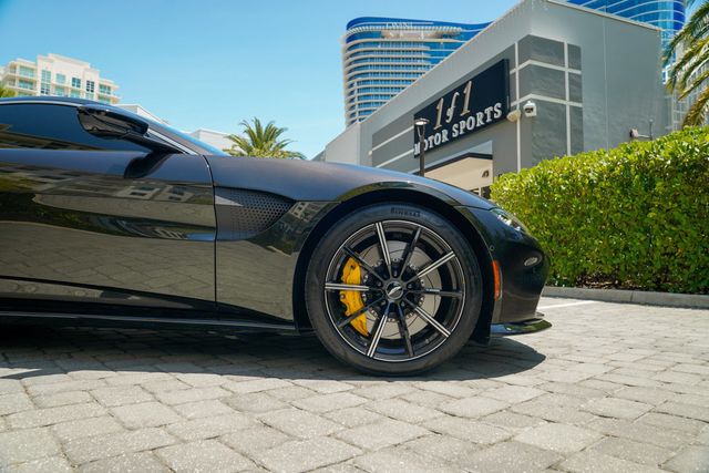 2021 Aston Martin Vantage Coupe Manual - 22900621 - 12