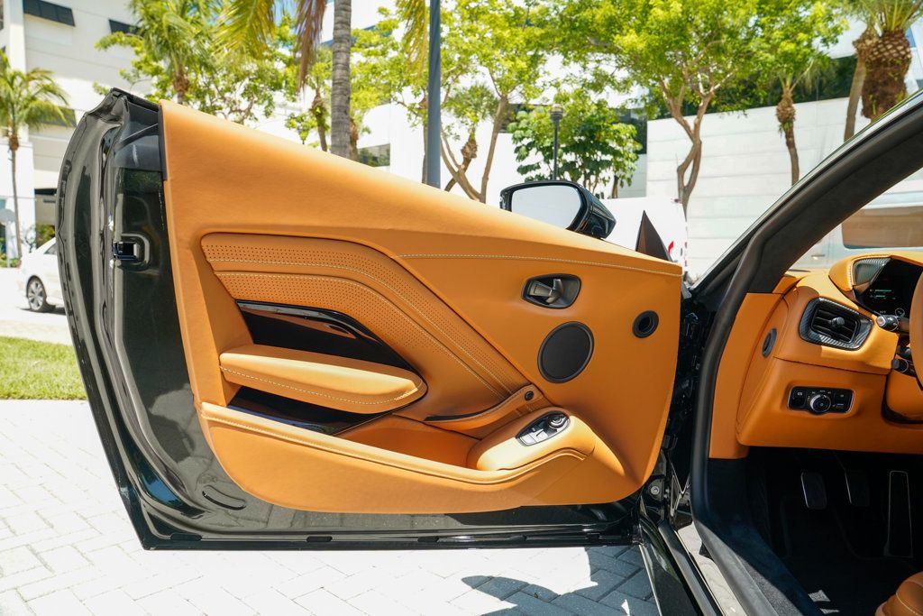 2021 Aston Martin Vantage Coupe Manual - 22900621 - 49
