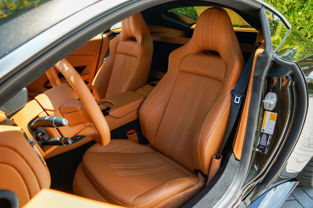 2021 Aston Martin Vantage Coupe Manual - 22900621 - 53