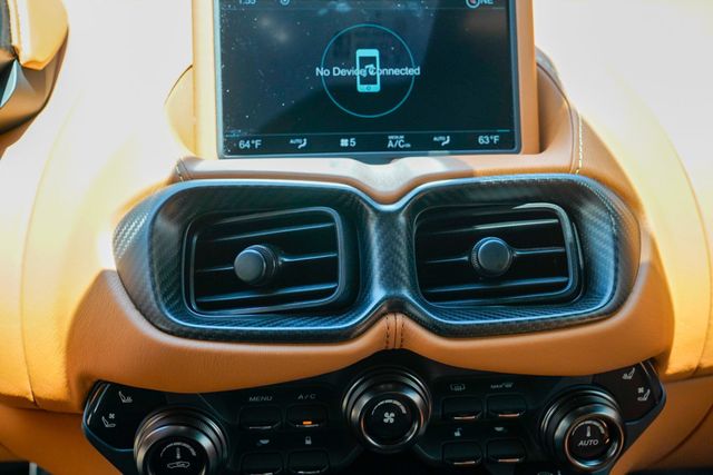 2021 Aston Martin Vantage Coupe Manual - 22900621 - 63