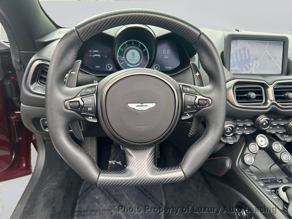Aston Martin Vantage photo 17
