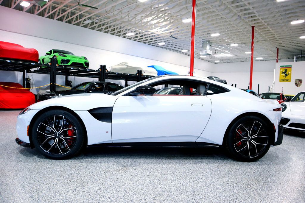 2021 Aston Martin VANTAGE AMG V8 503hp * ONLY 10K MILES...Giant Option Spec! - 22595792 - 1