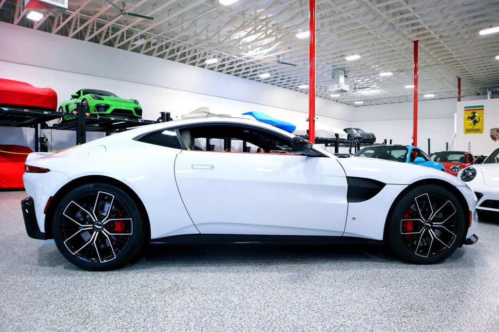 2021 Aston Martin VANTAGE AMG V8 503hp * ONLY 10K MILES...Giant Option Spec! - 22595792 - 6