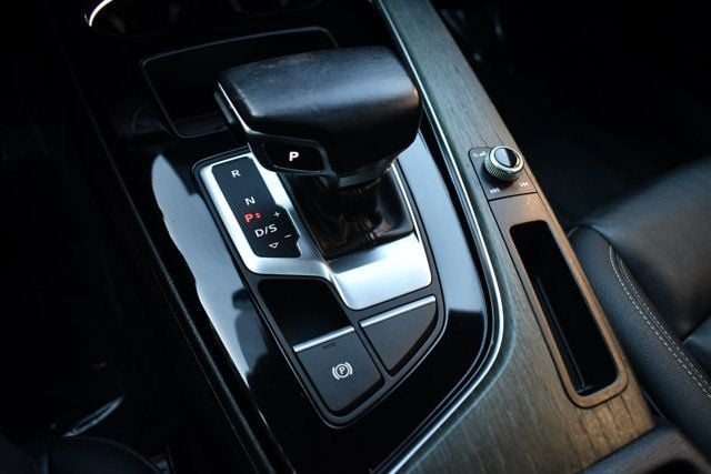 2021 Audi A4 Sedan Premium 40 TFSI quattro - 22980159 - 25