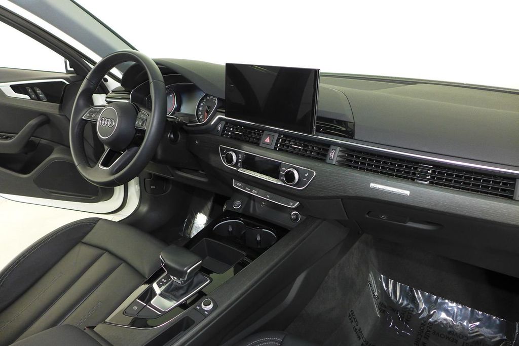 2021 Audi A4 Sedan Premium 40 TFSI quattro - 21191104 - 12