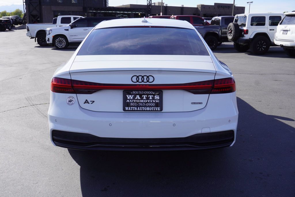 2021 Audi A7  PREMIUM PLUS 55 TFSI E QUATTRO - 23010470 - 9