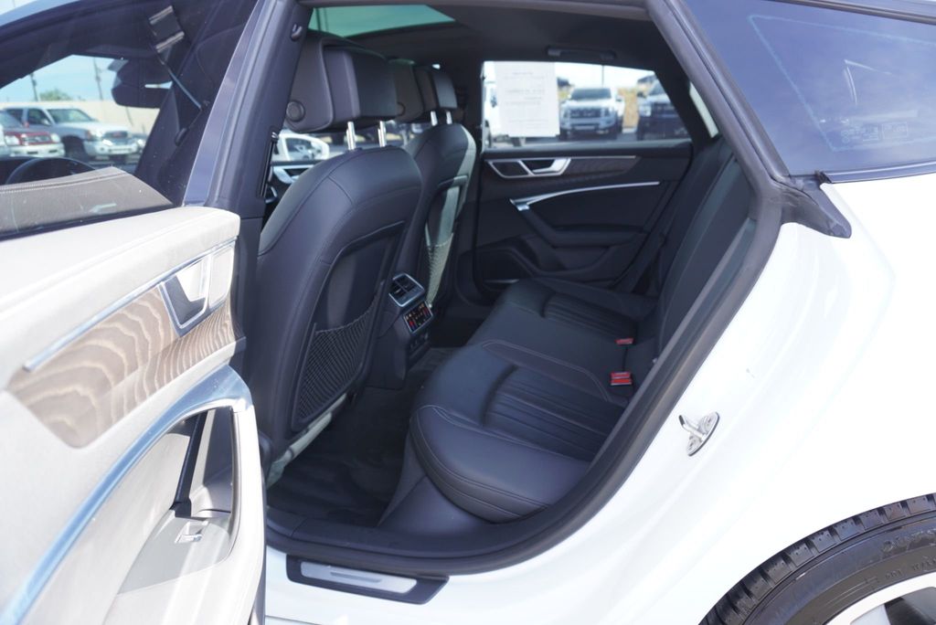 2021 Audi A7  PREMIUM PLUS 55 TFSI E QUATTRO - 23010470 - 19