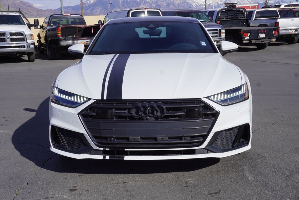 2021 Audi A7  PREMIUM PLUS 55 TFSI E QUATTRO - 23010470 - 5