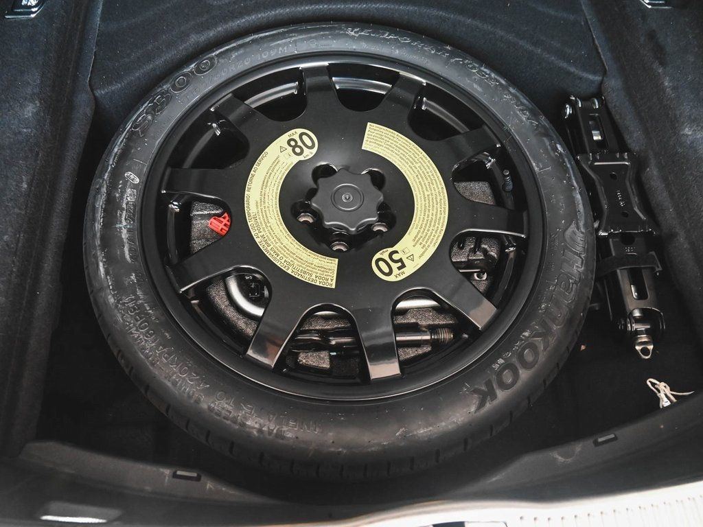 2021 Audi A8 L 60 TFSI Quattro photo 37