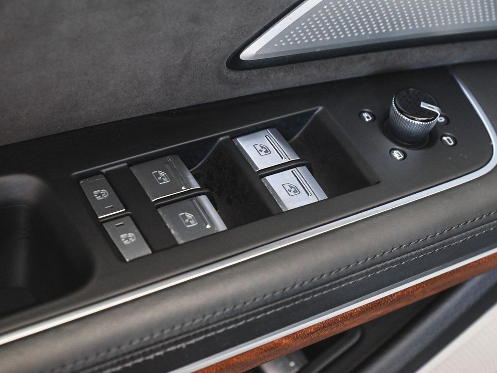 2021 Audi A8 L 60 TFSI Quattro photo 9