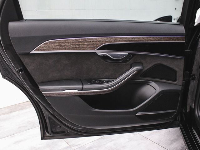 2021 Audi A8 4.0 - 22935602 - 11