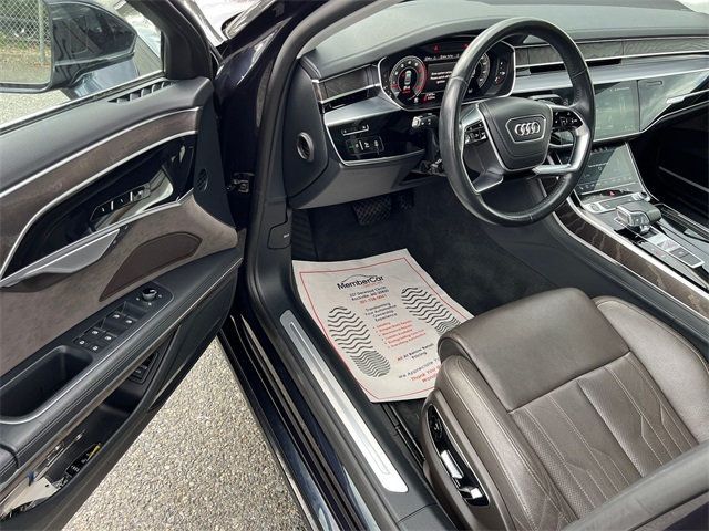 2021 Audi A8 L 55 - 22938260 - 9