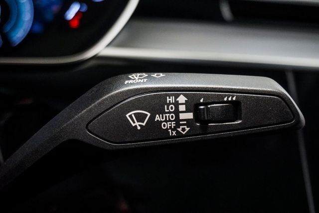 2021 Audi A8 L 55 Quattro photo 22