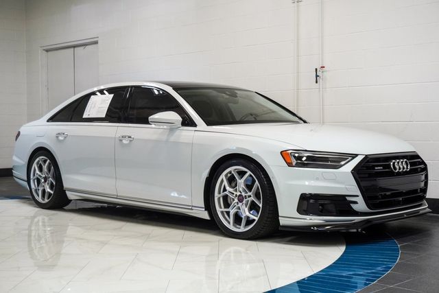 2021 Audi A8 L 55 Quattro photo 4