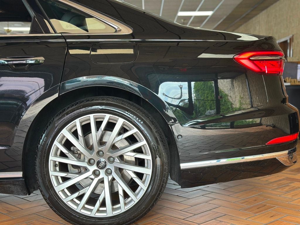 2021 Audi A8 L 60 TFSI Quattro photo 12