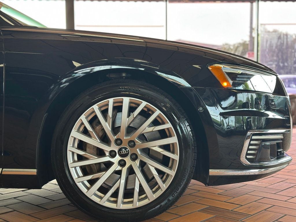2021 Audi A8 L 60 TFSI Quattro photo 14