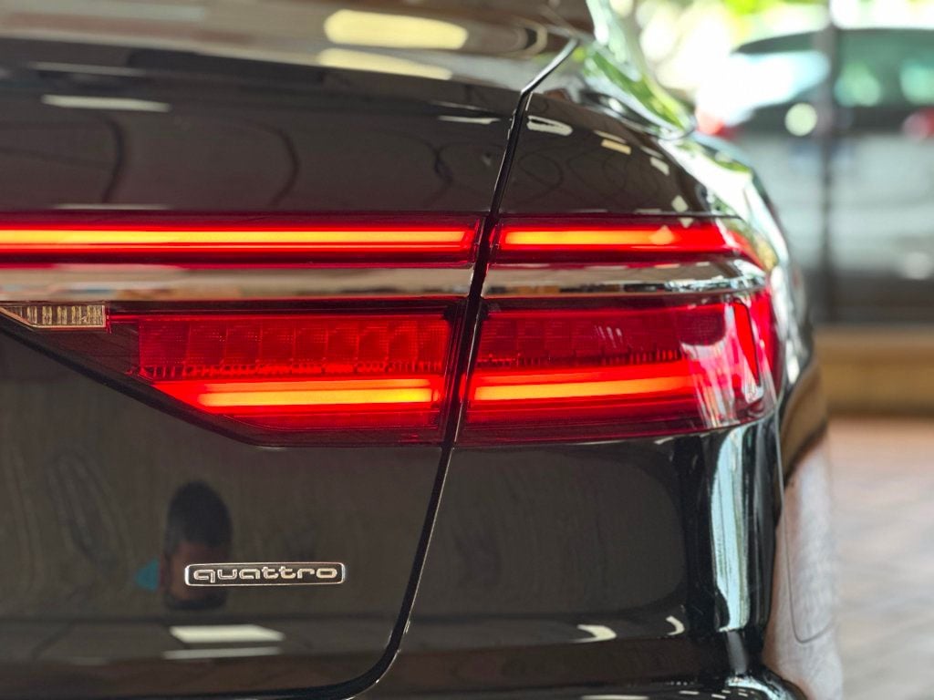 2021 Audi A8 L 60 TFSI Quattro photo 16