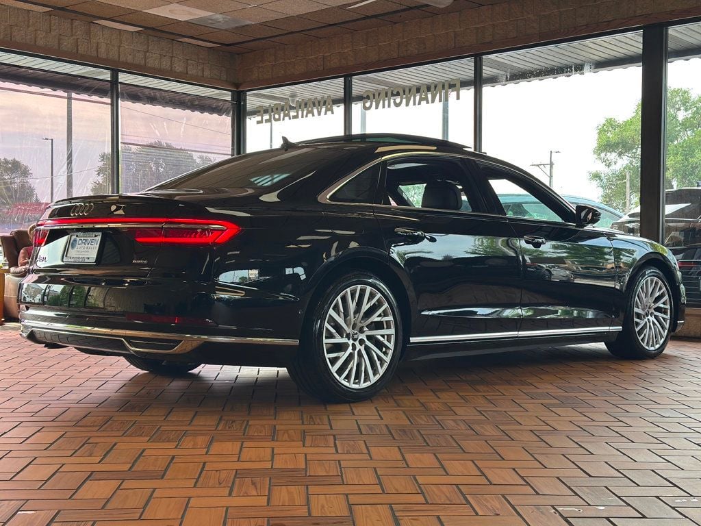 2021 Audi A8 L 60 TFSI Quattro photo 21