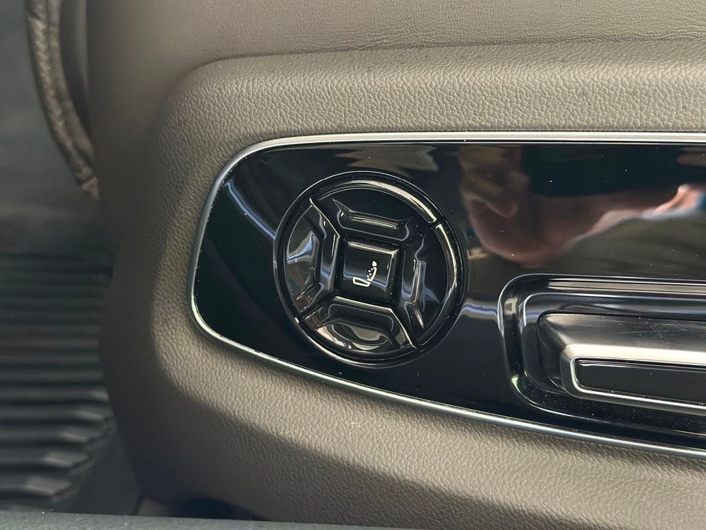 2021 Audi A8 L 60 TFSI Quattro photo 22