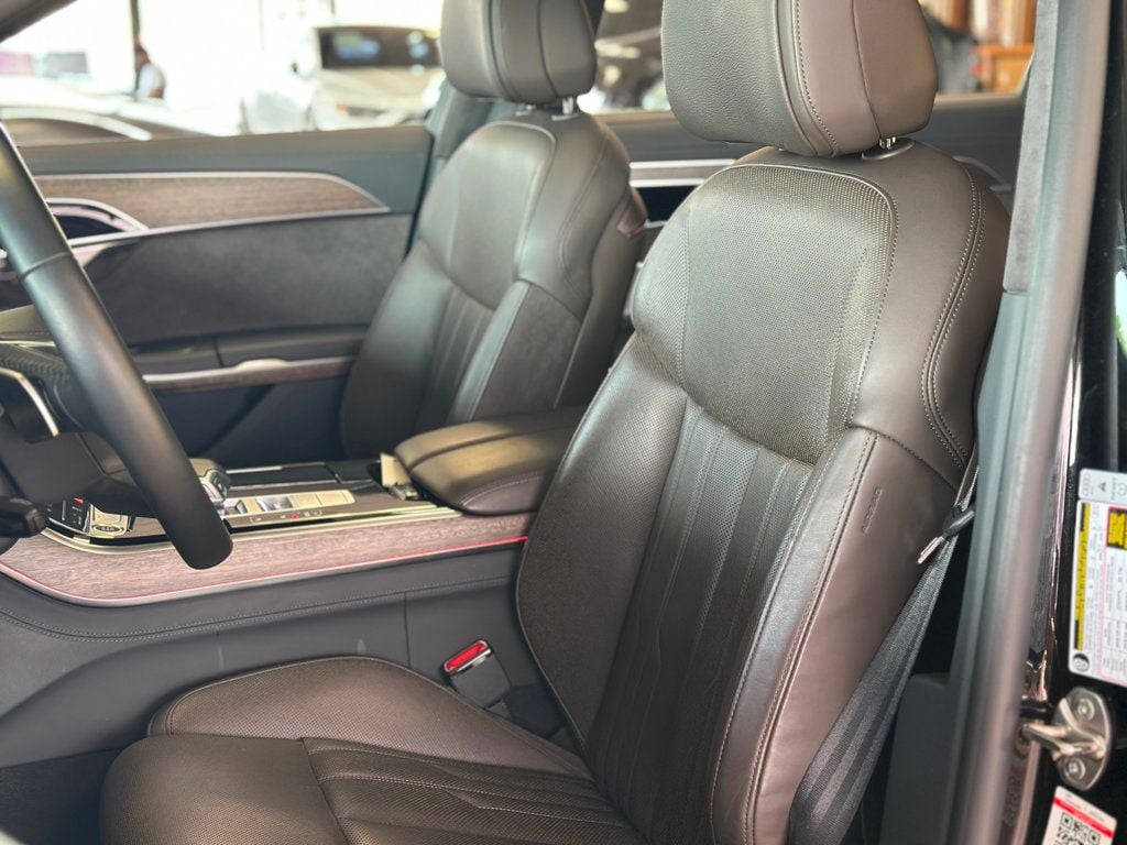 2021 Audi A8 L 60 TFSI Quattro photo 24